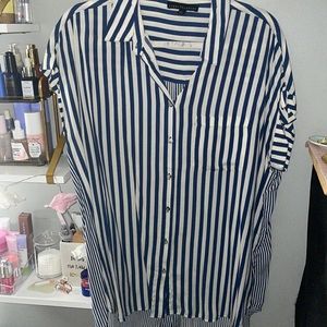 Jane and Delancey navy and white stripe button down in front and back Sz L